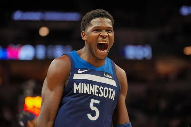 ESPN发布全球足坛最佳球员榜单，梅西十年连任入选